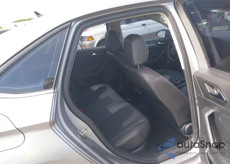 2019 Volkswagen Jetta 1.4T R-Line/1.4T S/1.4T Se from USA, damaged, VIN 3VWC57BU7KM215587